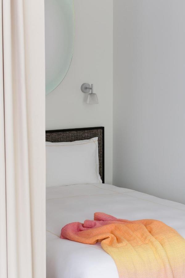 Design Studio Apartment With Balcony By Hostlovers Kaunas Luaran gambar